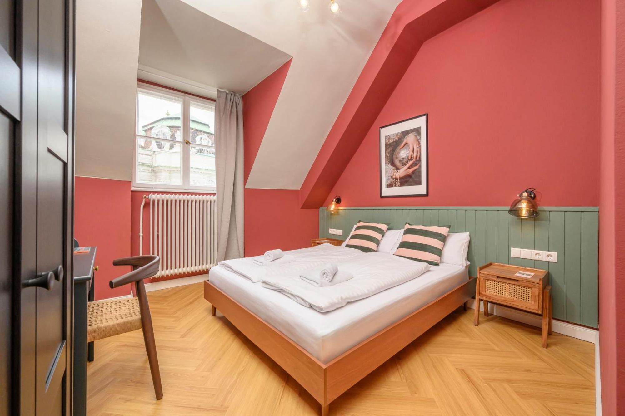 Palais Palffy Suits Vienna Exterior photo